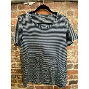 Eddie Bauer Scoop Neck Blue Striped Short Sleeve Tshirt Women’s Size XL